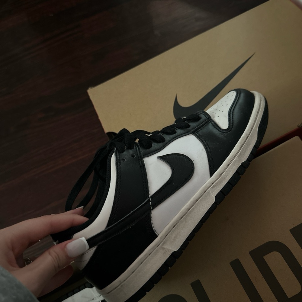 Nike Classic Black and White Low-Tops